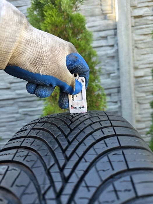 4szt całoroczne 195/60-15 88H Dębica Navigator 3 ~6.5mm