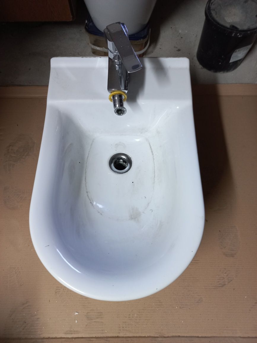 Bidet zestaw podtynkowy Geberit z demontażu