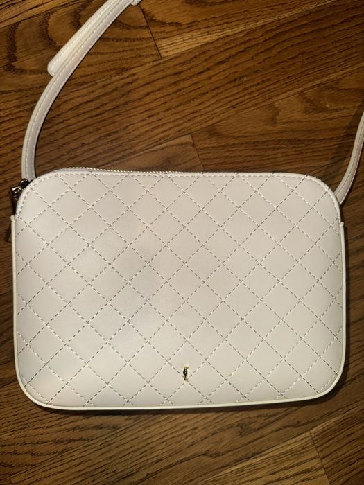 Pikowana kremowa torebka damska na ramię kremowa Ochnik