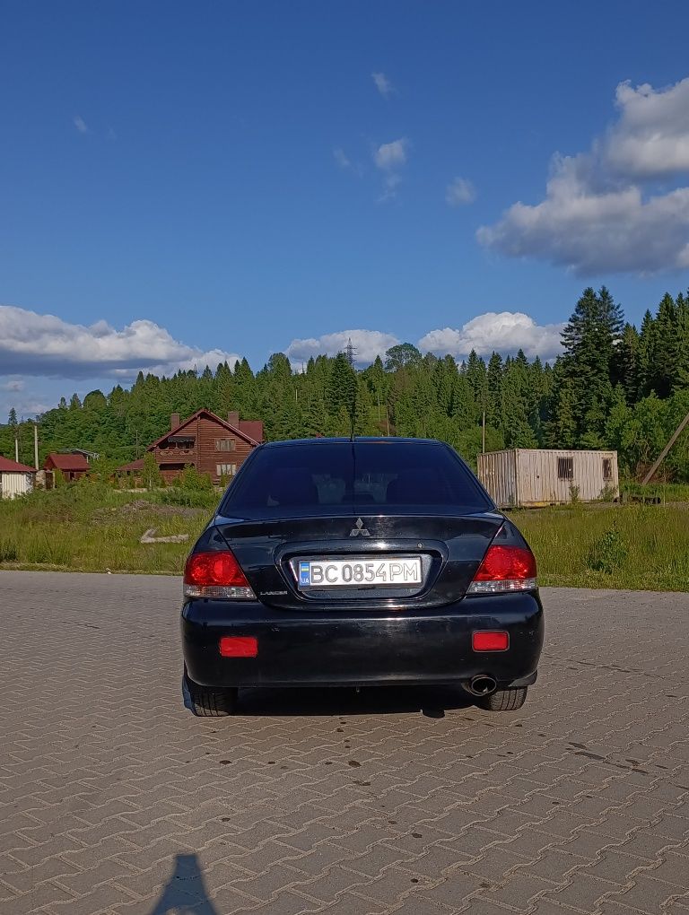 Лансер 9 в хорошому стані