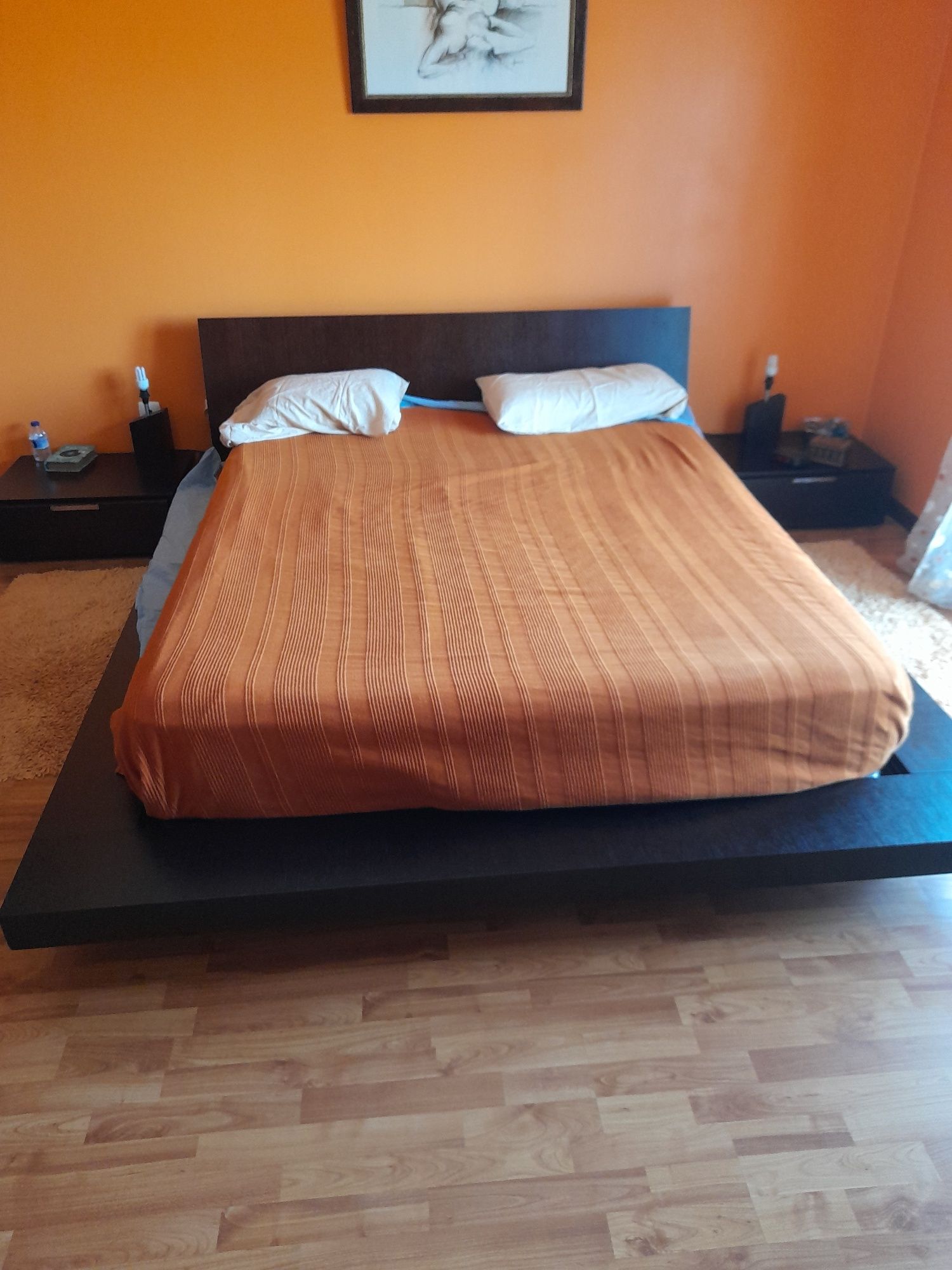 Cama Casal Tatimi Shiro - Interforma em Carvalho + Mesas Cabeceiras
