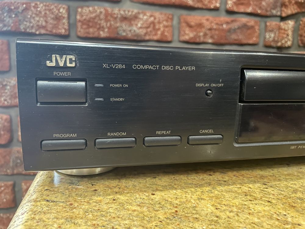 Odtwarzacz CD JVC XL-V284