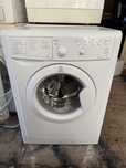 Продам пральну машинку Indesit IWSB5105 на 5кг