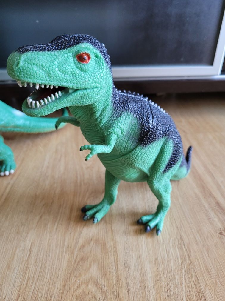 Dinozaur T-rex zabawka wysokość 25 cm