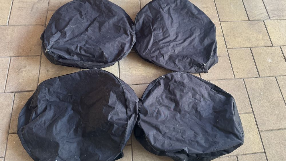 Комплект чохлів для колес R 15-18 "Beltex"
