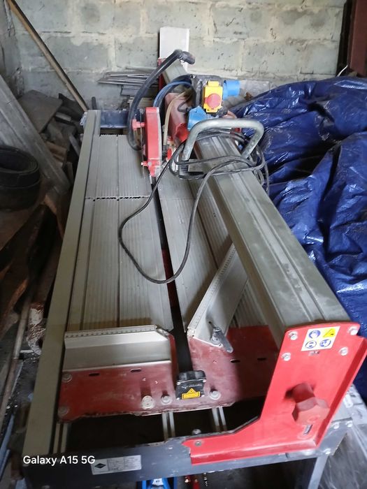 Przecinarka do glazury rubi