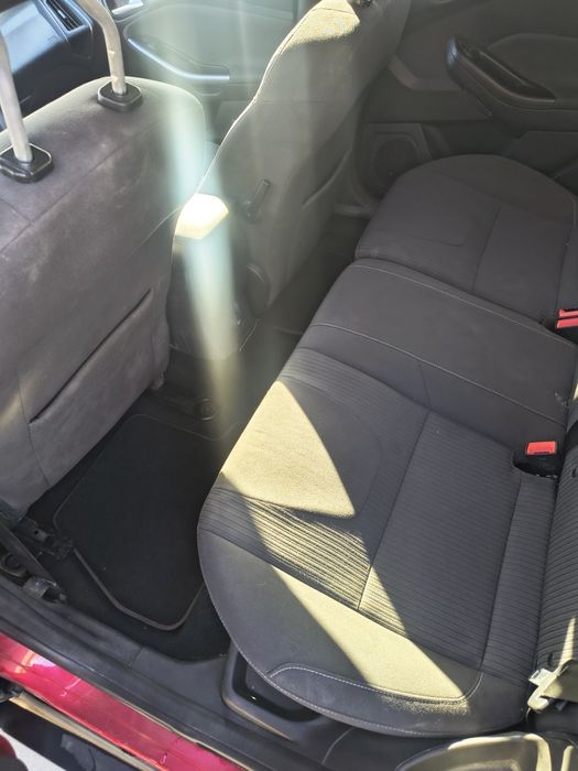Ford Focus MK3 1.6 Benzyna 2011r NOWE Opony Ważne opłaty Kombi