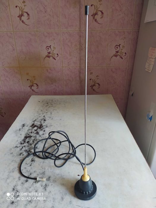 Антенна автомобильная сьемная на магните.