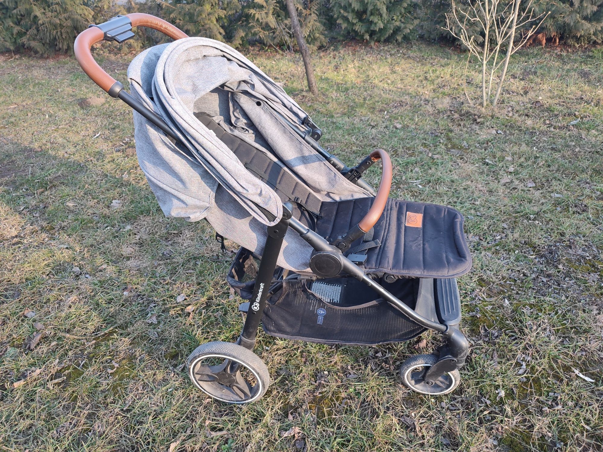 Wózek spacerowy Kinderkraft Grande LX