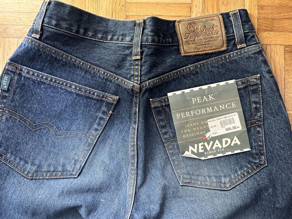 Jeansy Peak Performance 31/34 Nowe