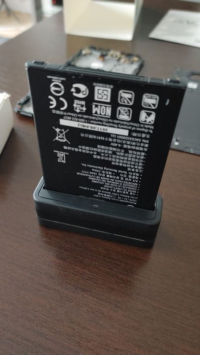 LG V20 Części Oryginalne Wyświetlacz Plecki Baterie Stacja Dokująca