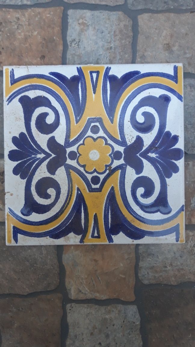 Azulejo decorativo fabrica loiça de Sacavém BAIXA DE PREÇO