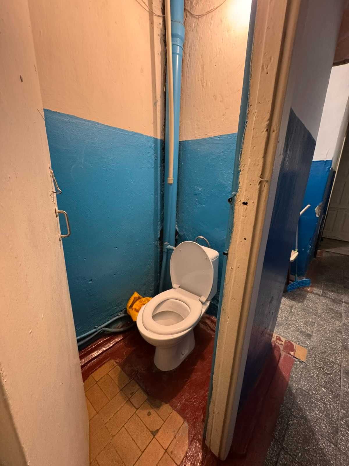 продам кімнату  18 кв.м. Центр