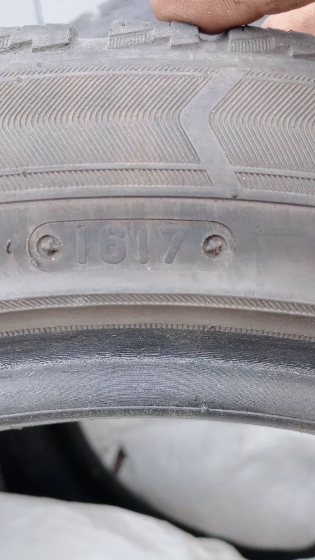 Зимния резина Triangle Snowlink 235/45 R18 4шт