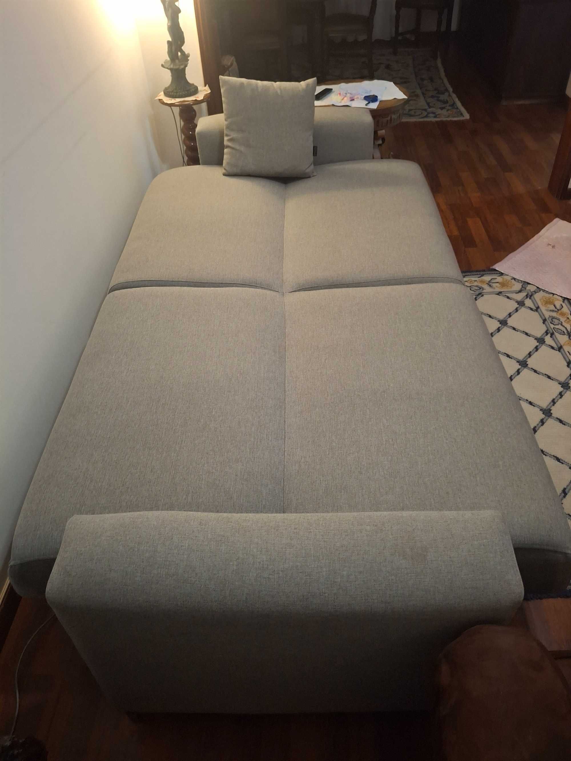Sofá cama, 3 lugares, como novo!