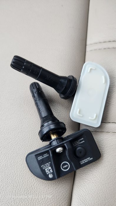Датчик тиску/Датчики давления шин TPMS 315 MГц Ford Escape Explorer Tr