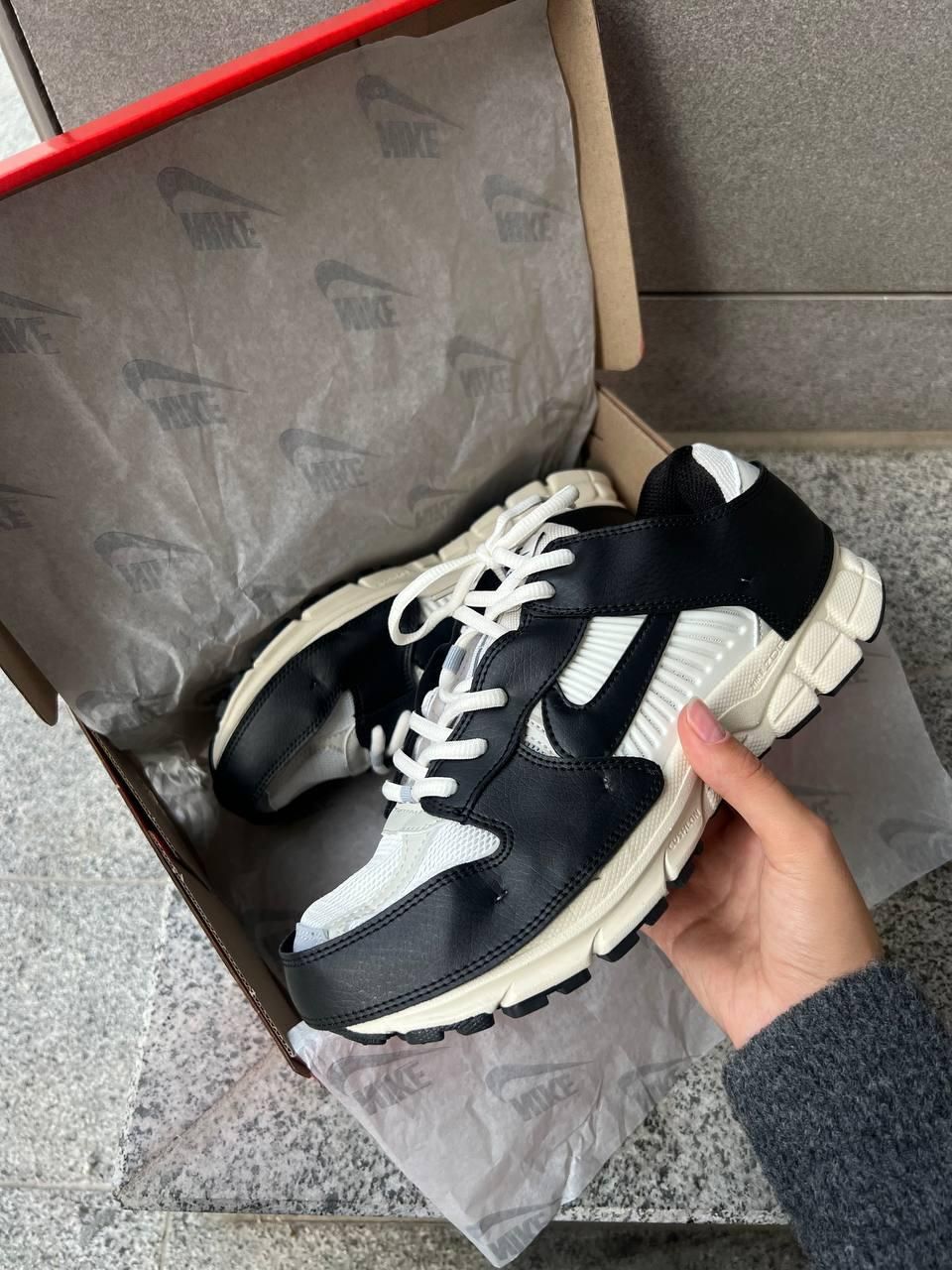 Кроссовки Nike Zoom Vomero 5 «Timeless»
