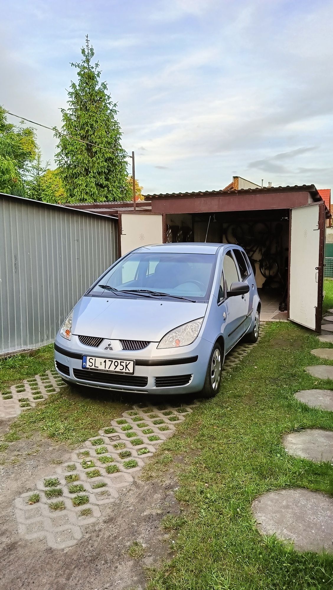 Mitsubishi Colt 1.3 2004r