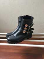 Botas pretas, Zara 37