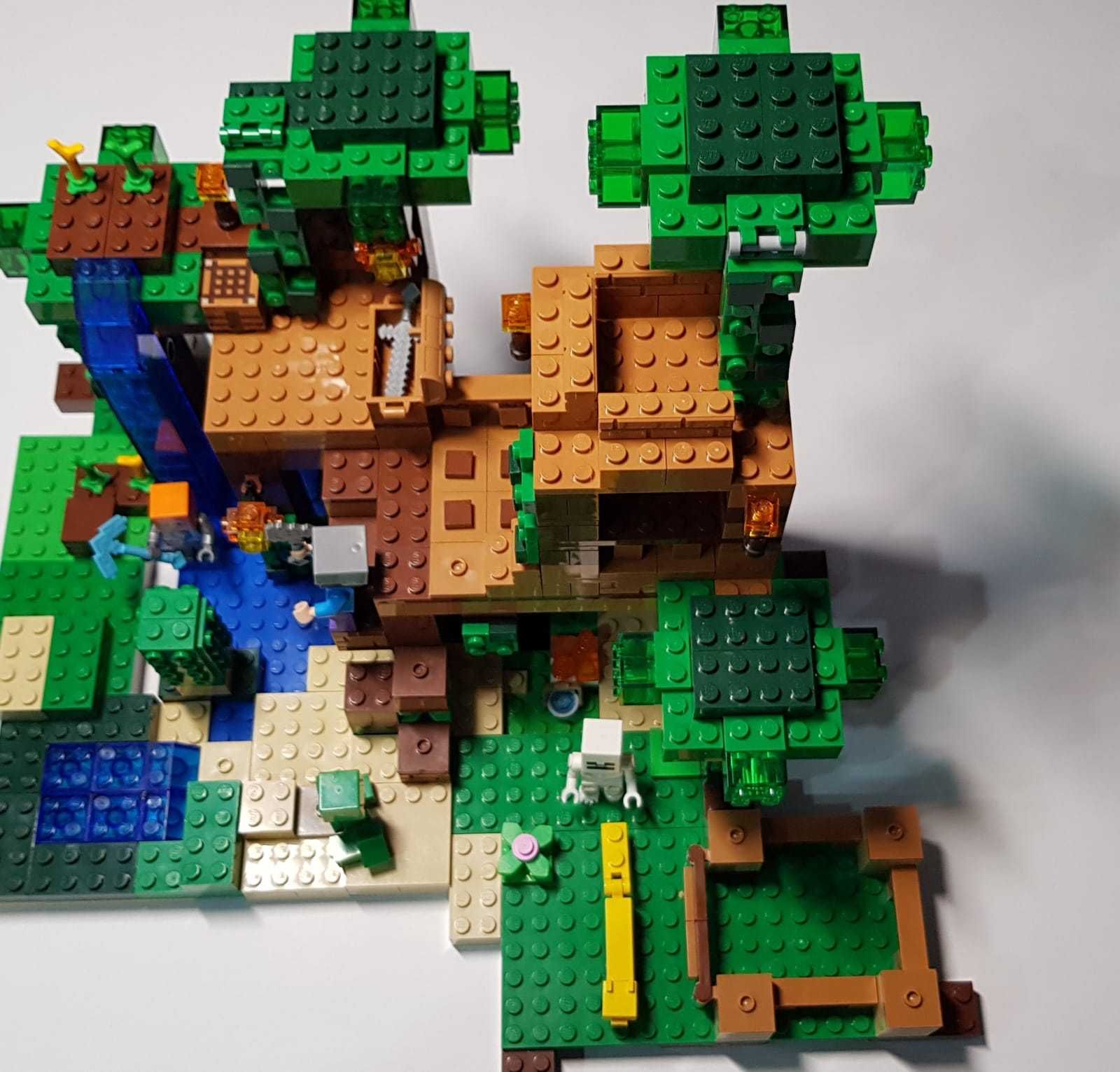 Lego 21125 Minecraft Dom na drzewie w Dżunglii