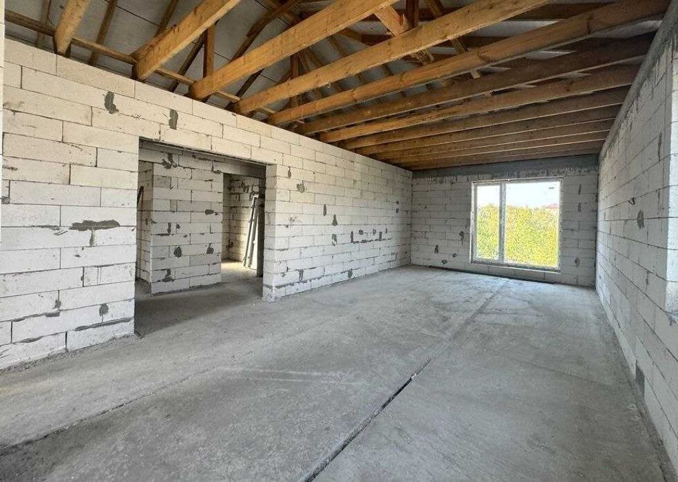 будинок в Лезнево