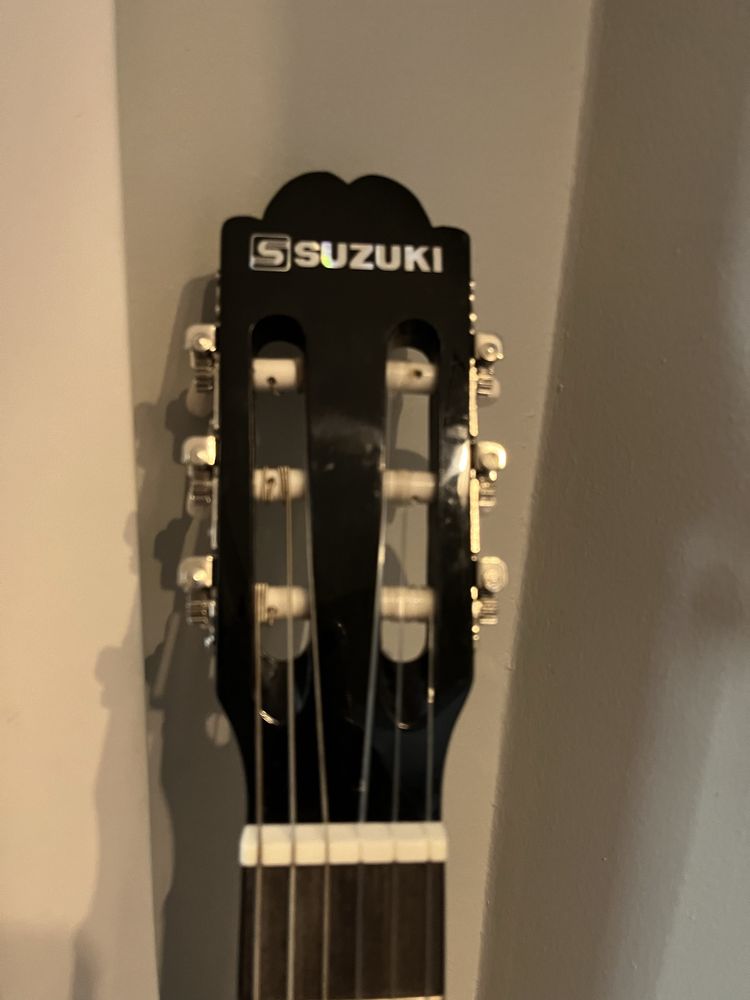 Gitara Suzuki 4/4 bez jednej struny