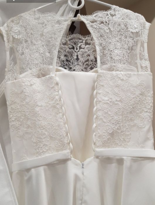 Атласное Свадебное платье из магазина "Love Story"