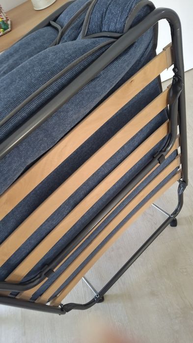 Cama dobrável hóspedes