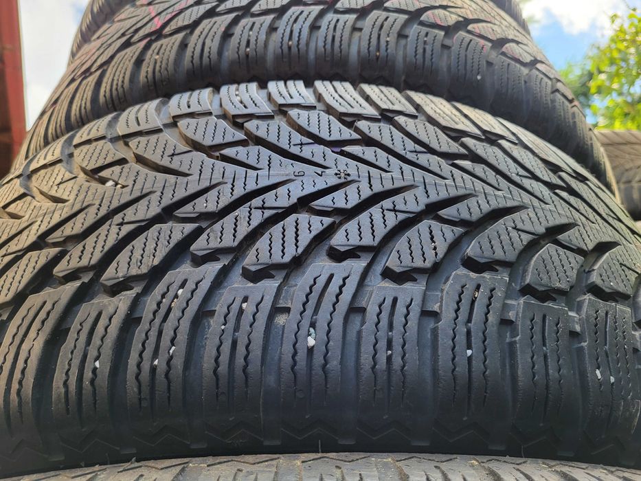 Komplet opon zimowych Nokian WR SUV 4 235/55r17 103H XL