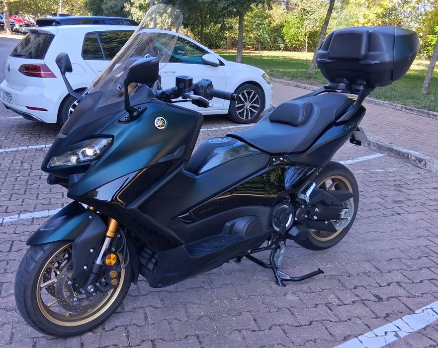 Yamaha TMAX  Tech Max