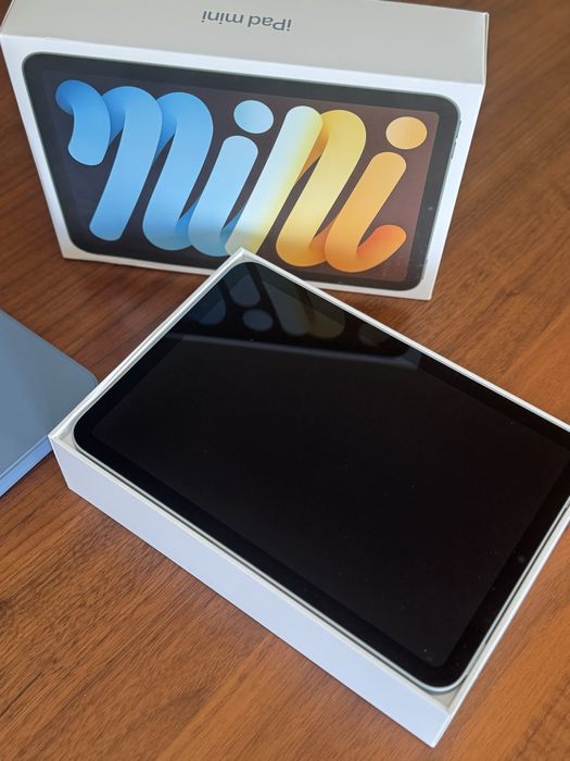 iPad Mini 128GB Novo + Capa Azul – Pronto a usar.
