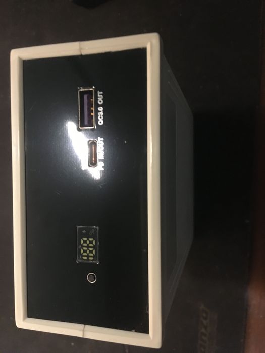 POWER BANK Power Delivery 100W, 40000mAh, 150Wh