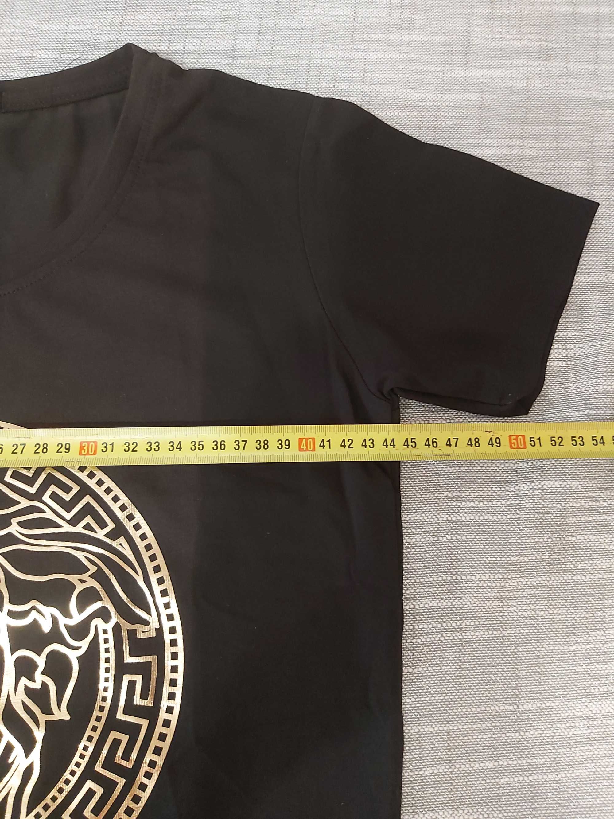 Koszulka T-shirt czarna Versace roz.L szer.45 cm nowa cena 249 zł.