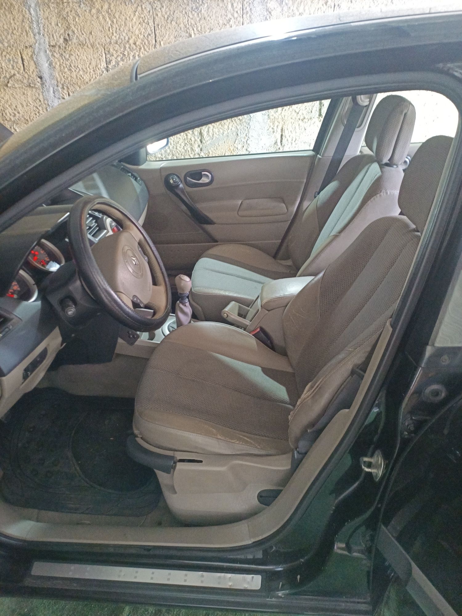 Renault Megane 2  1.9 dci