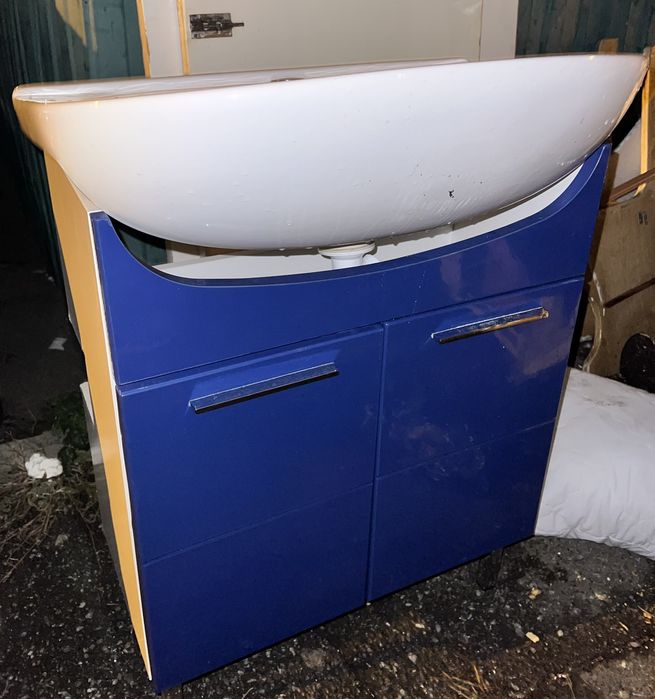 Умивальник з тумбою.Раковина з тумбочкою