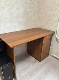 Продам  офисный/ компьютерный стол отличное состояние 120×60