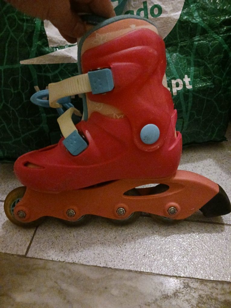 Patins em linha de criança
