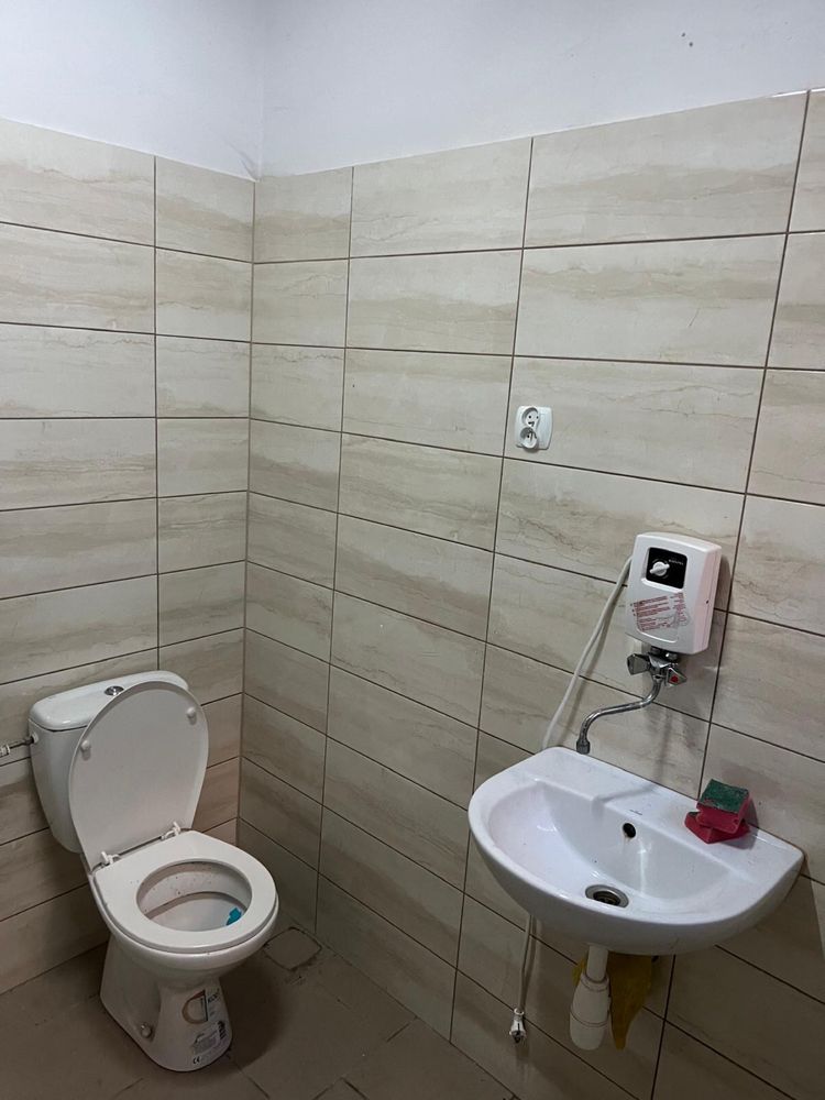 Lokal 150 m2 centrum chorzele budynek dawnego Gs