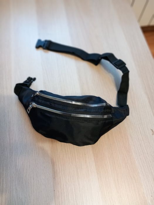 Saszetka nerka damska