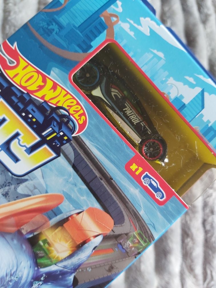 Hotwheels City wyrzutnia z autkiem orginal