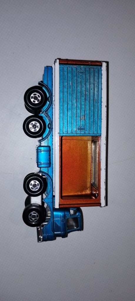Машинка колекційна Matchbox England