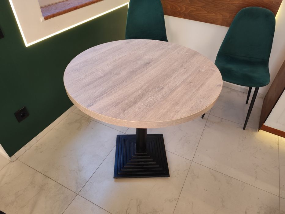 Стіл круглий 80см.