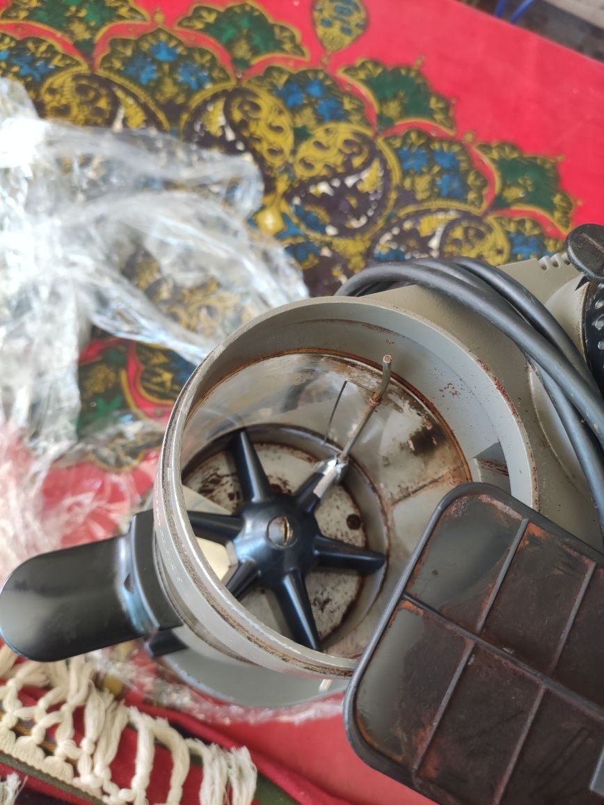 Moinho de café usado