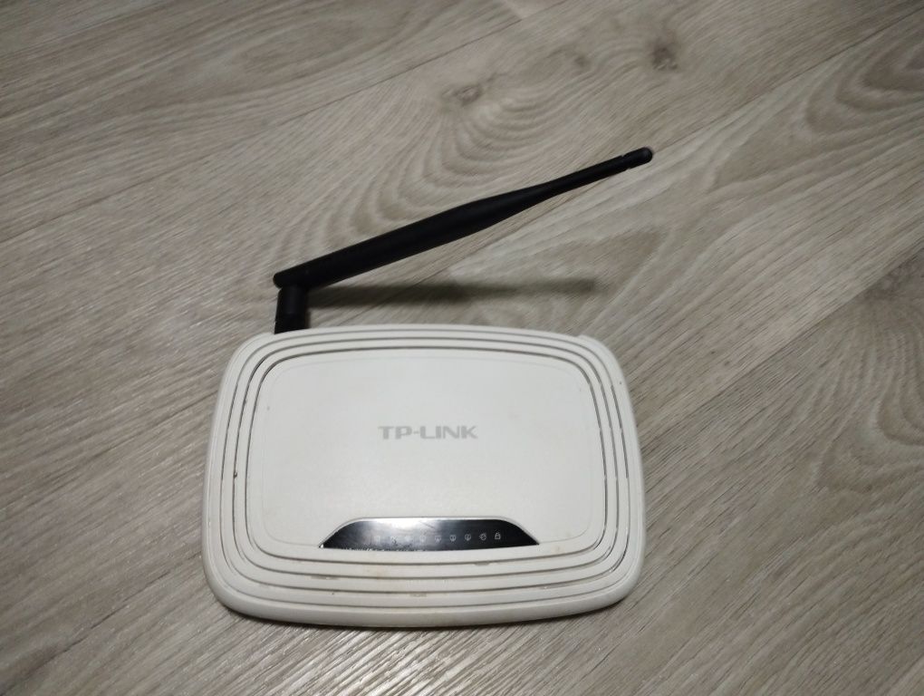 Продам роутер  TP-Link TL-Wr 741 ND