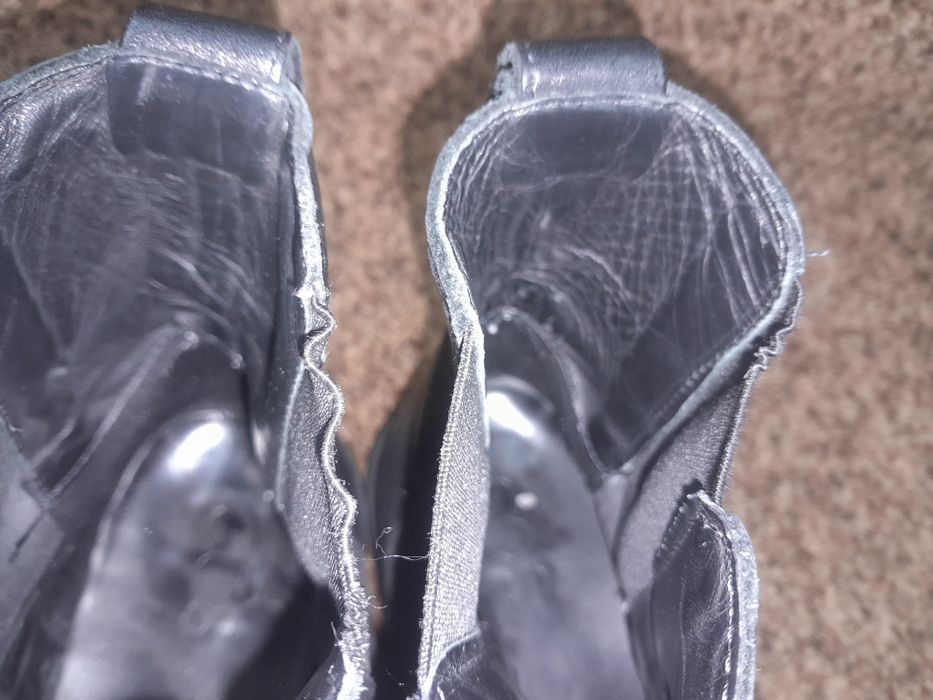 Черевики , чоботи челсі оригінал COS 43 розмір.