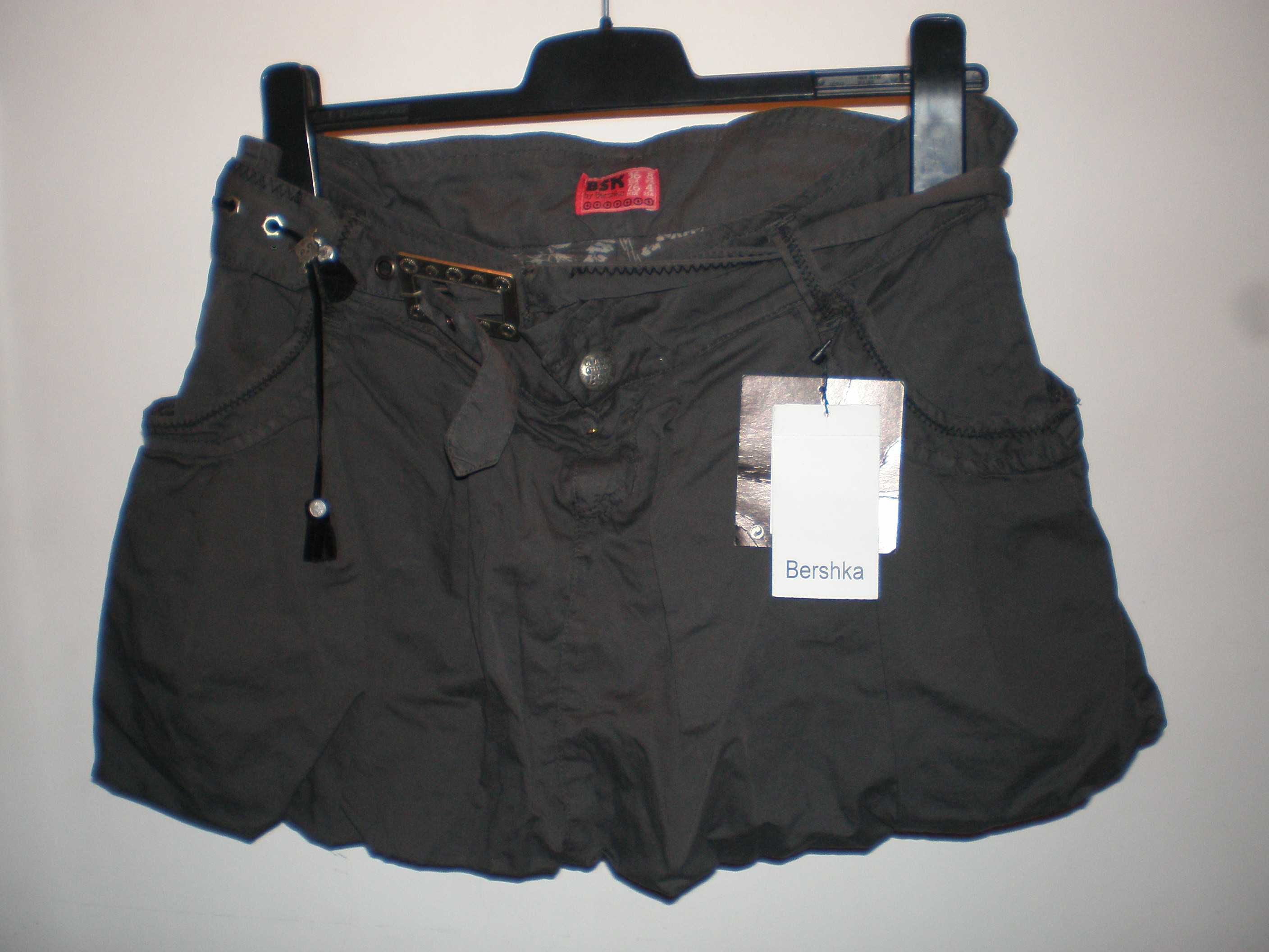 Mini Saia Bershka (Nova)