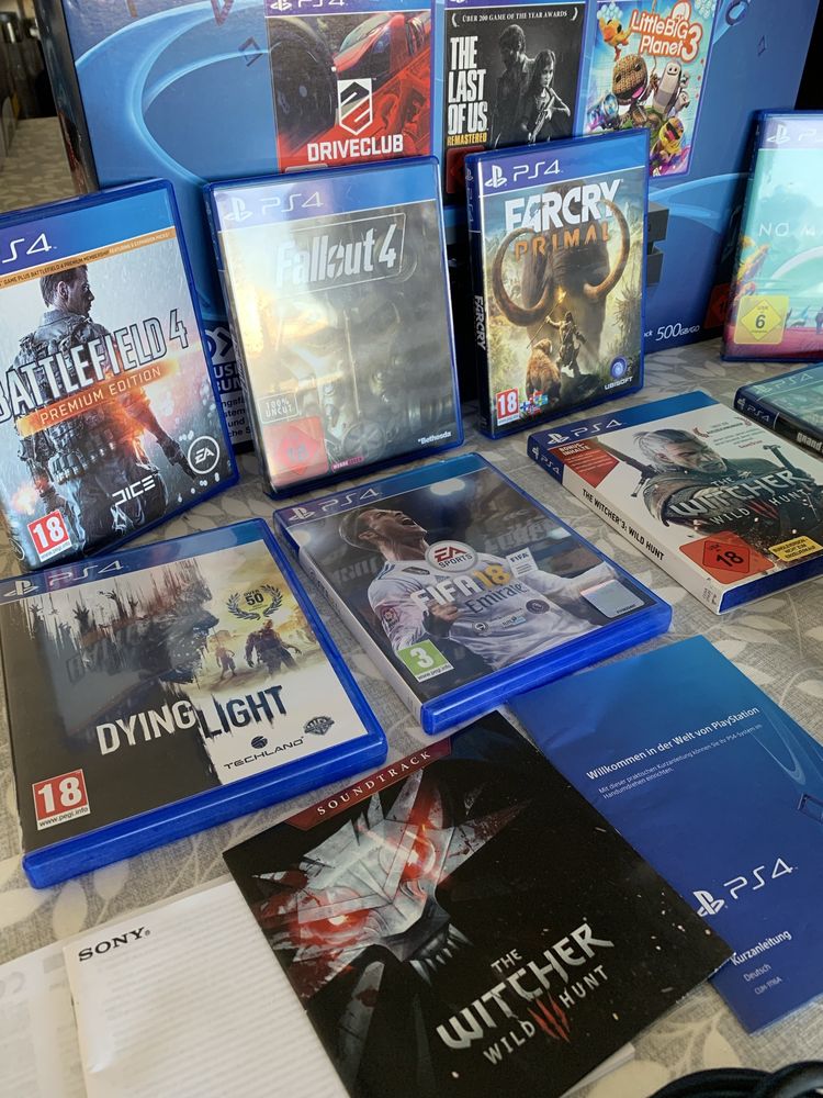 Playstation 4 (PS 4 - 500gb)