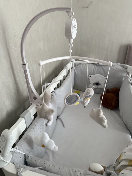 Музичний мобіль на ліжечко