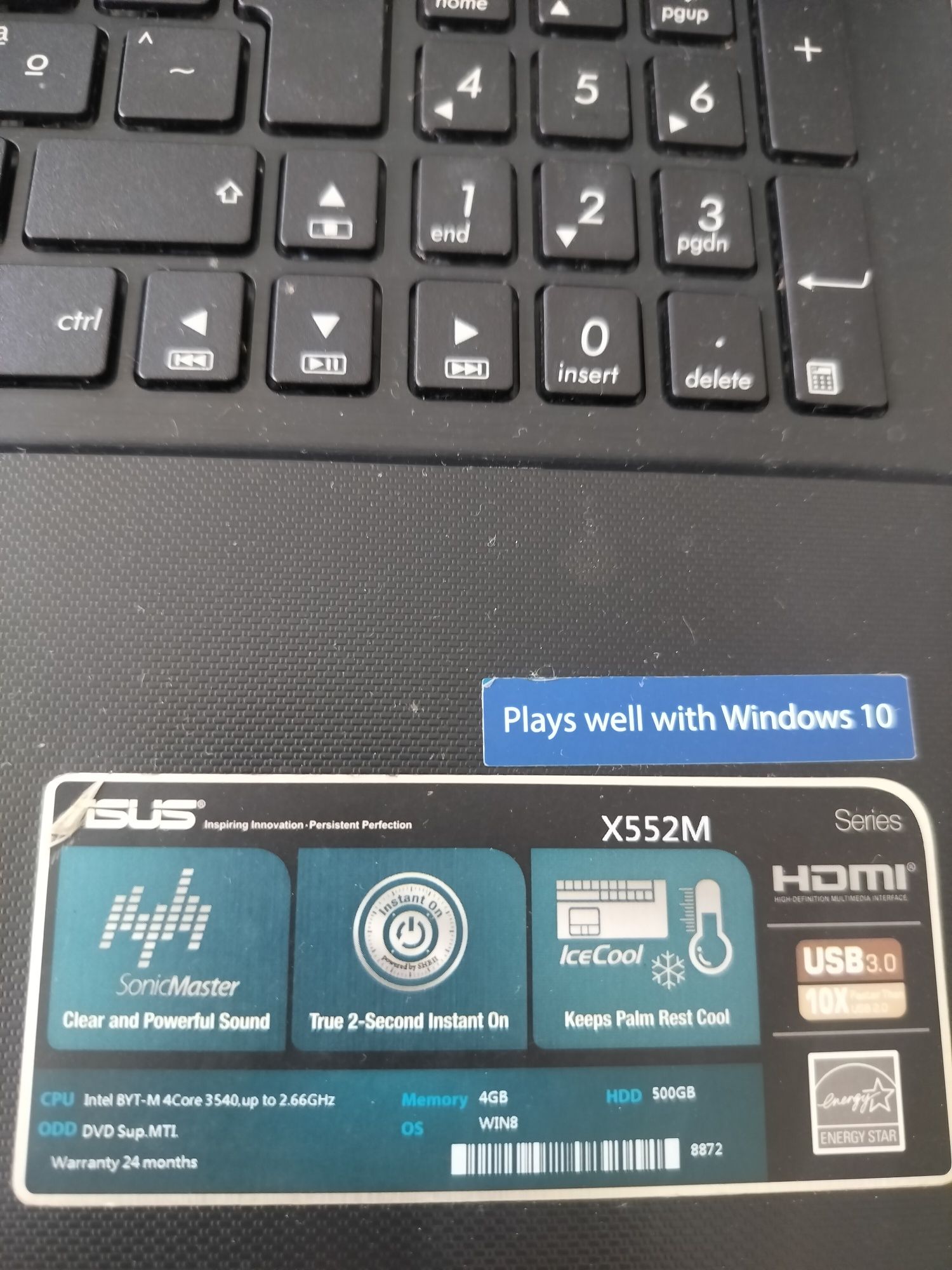 Portátil marca  Asus X552M - Ótimo Estado