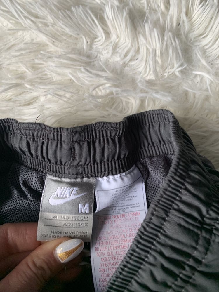 Spodenki Nike roz 146
